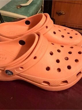 CROCS Platform Clogs in Coral